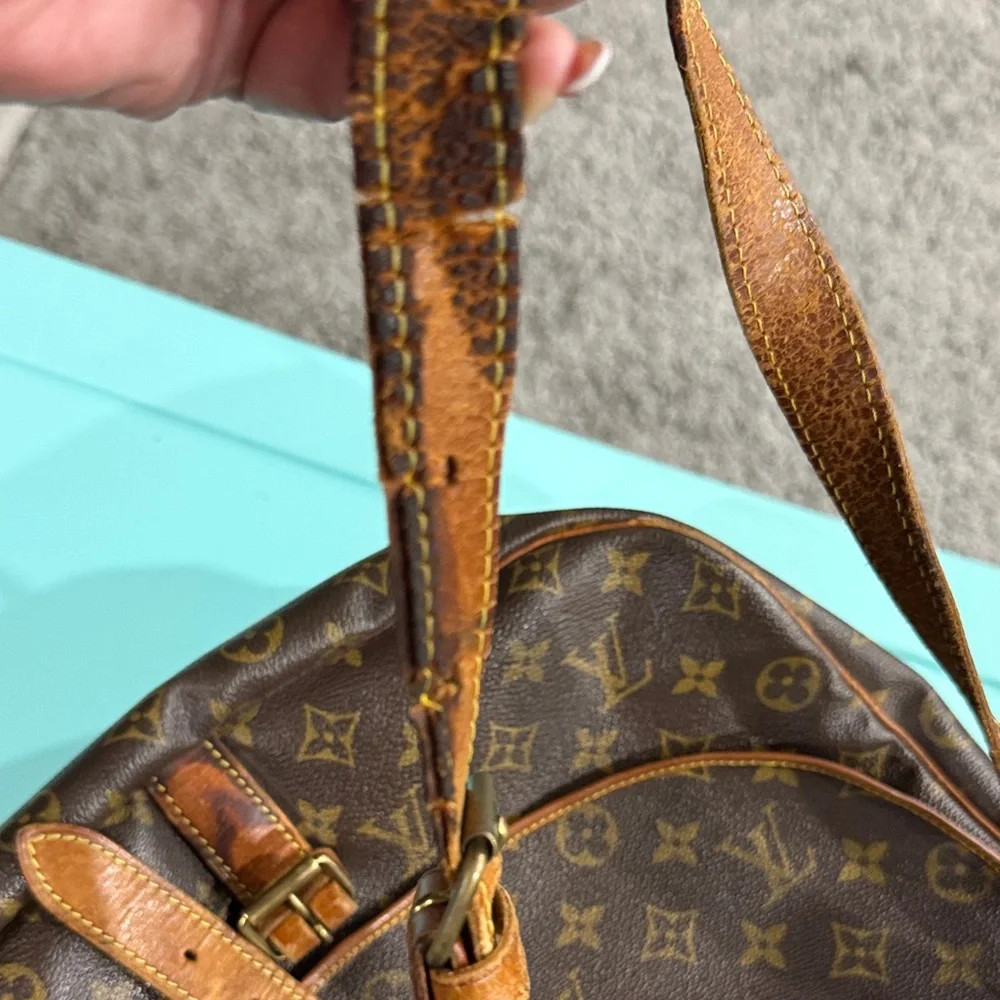 Louis Vuitton Monogram Canvas Messenger Bag in Brown and Tan - Picture 5 of 5